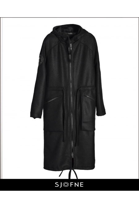 Elegancki czarny płaszcz swetrowy długi w sportowym stylu idealny na wiosnę Sjofne Eleganckie płaszcze damskie przejściowe