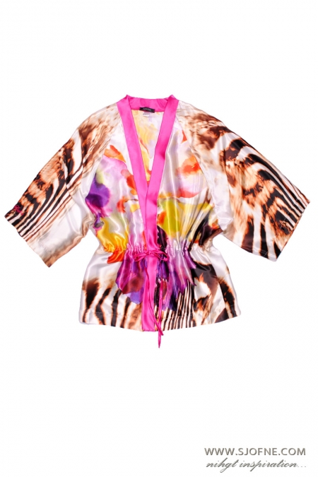 Krótki szlafrok kimono z satyny kolorowy zebra Sjofne