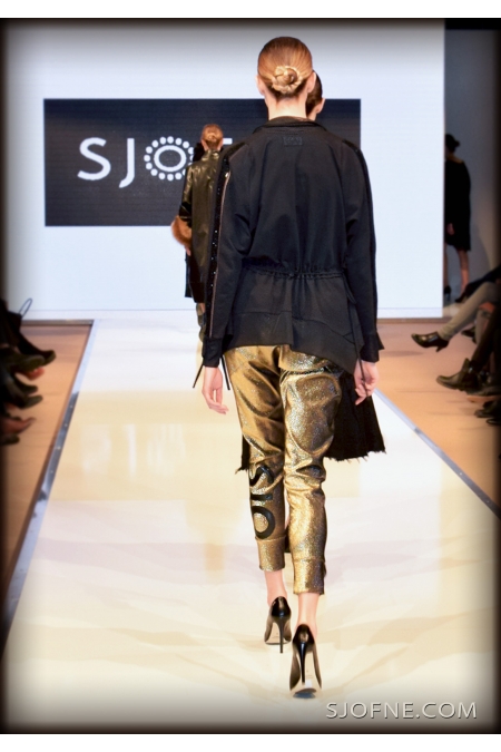 Elegancki żakiet w sportowym stylu  SJOFNE marka premium  złote spodnie
