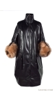 Elegancki czarny płaszcz  z  futrem przy  rękawach sjofne_com