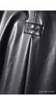 Elegancki czarny płaszcz  z  futerkiem przy  rękawach sjofne_com