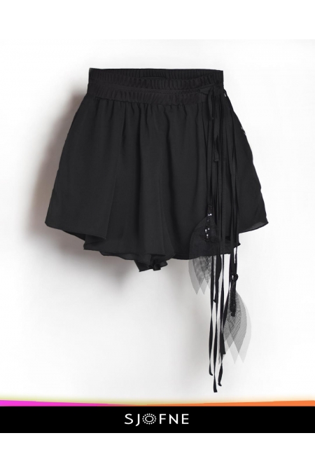 Eleganckie rozkloszowane spodenki czarne z wysokim stanem Sjofne  Polska marka odzieżowa Sklep internetowy