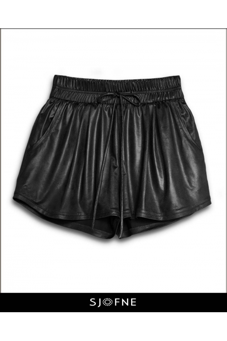 Czarne szorty z wysokim stanem na lato z miękkiej eko-skórki SJOFNE Sklep internetowy z ubraniami od projektanta mody