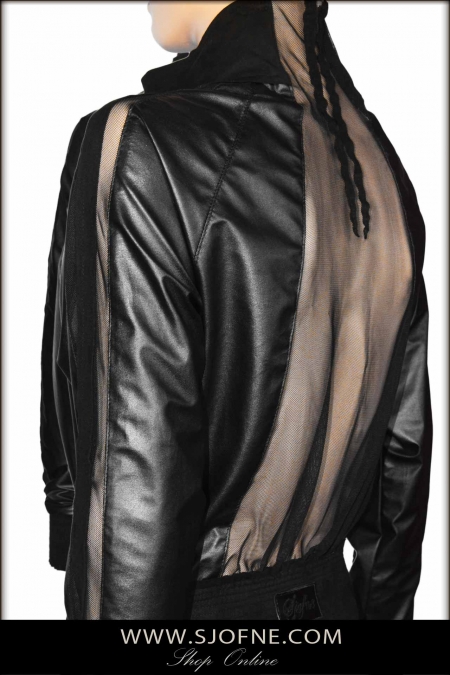 czarna krotka kurteczka z lampasem i siatka na plecachplussize wieksze rozmiary-sjofne black jacket-odziez-damka-premium