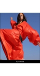 Moda streetwearowa Sjofne, Orange coat oversize, Polski projektant odzieży damskiej