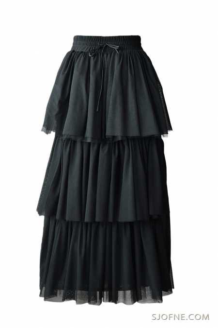 Spódnica z falbanami w czarnym kolorze