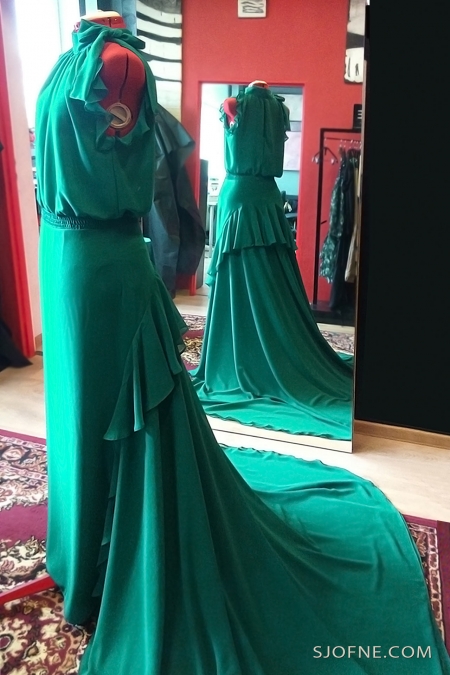 zielona suknia wieczorowa z trenem  Sjofne com