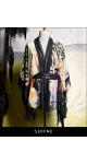 Kimono na plażę ze skrzydłami kolorowe w kwiaty i czarną rzezroczystą siateczką Sjofne
